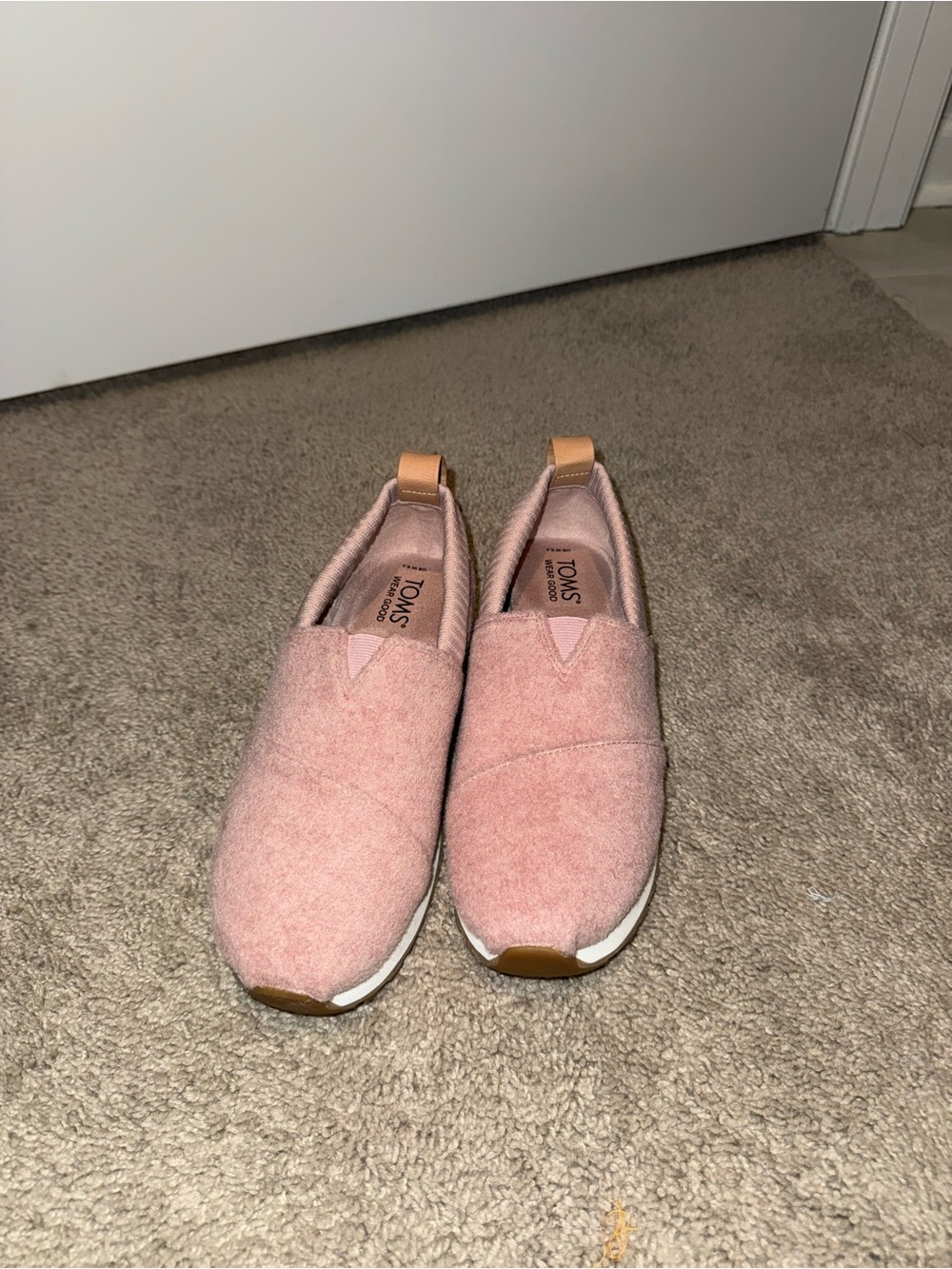 Women's slip-on casual shoes